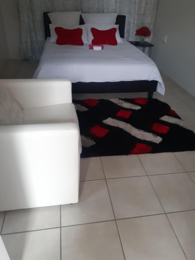 Ruros Guest House 肯普顿帕克 外观 照片